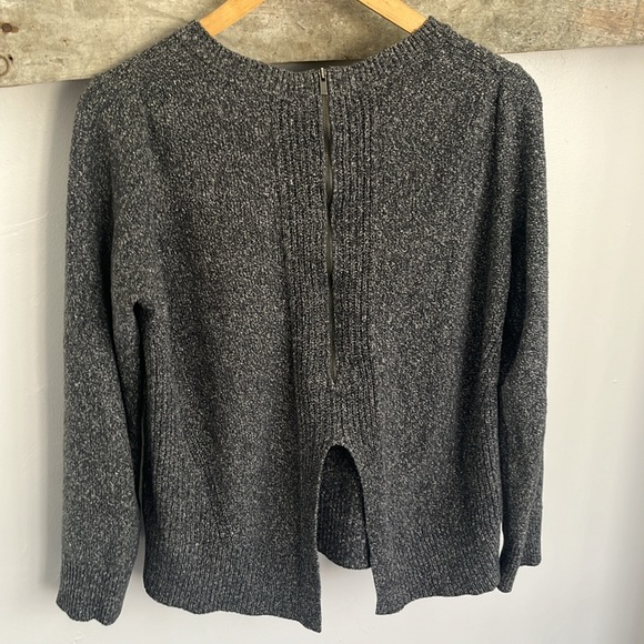 Backzip sweater - Picture 3 of 6